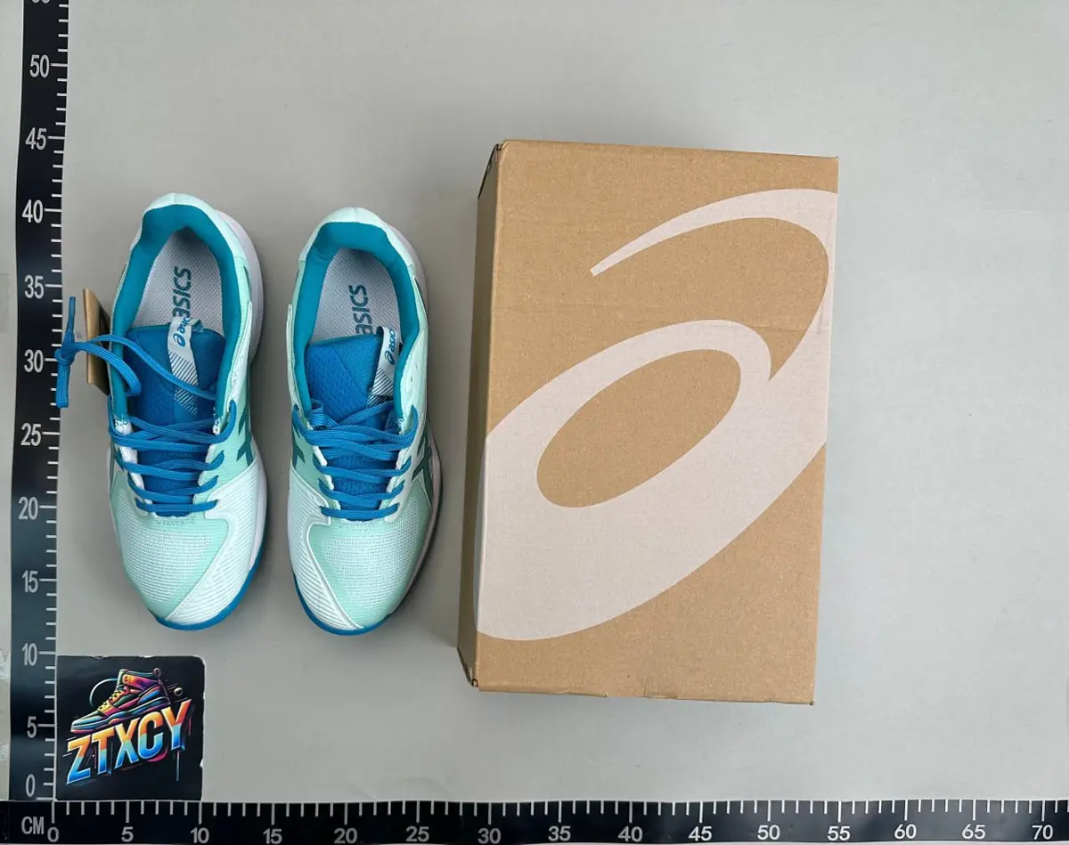 ASICS top view