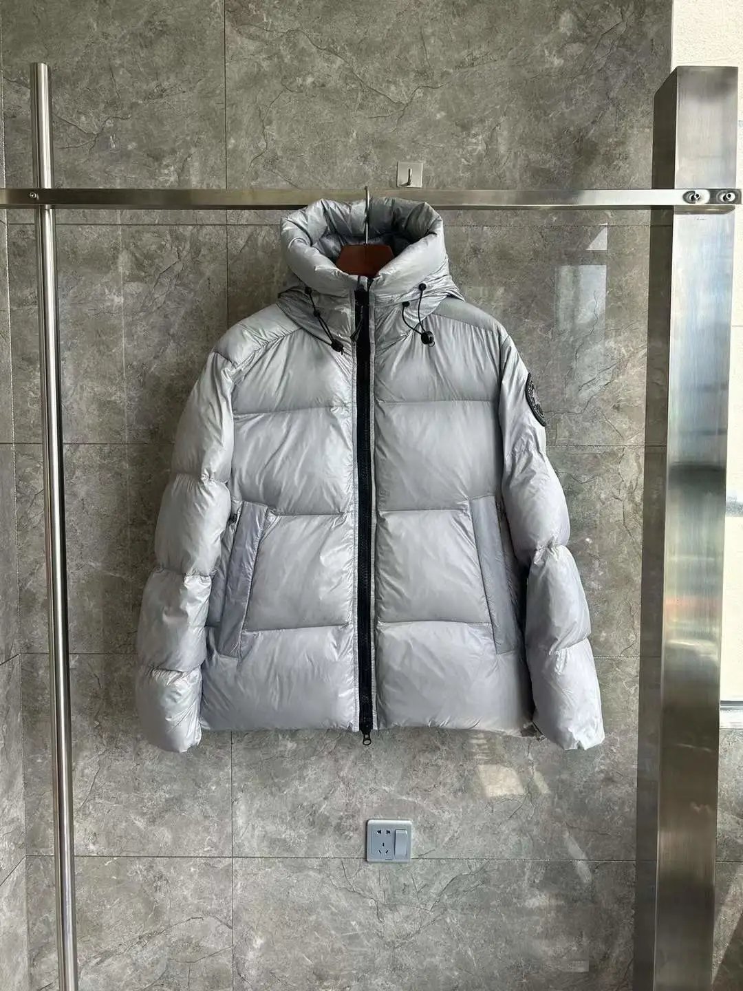 黑标银灰