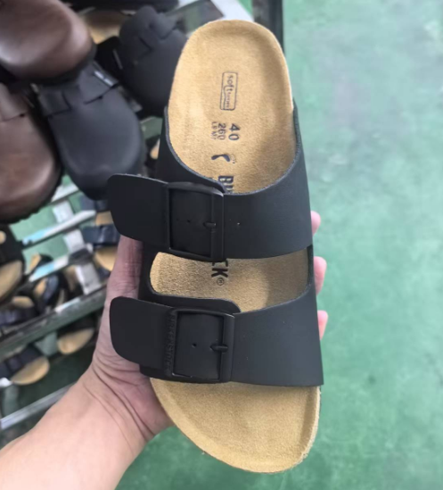 黑色/超纤贴皮