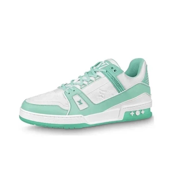 AF005