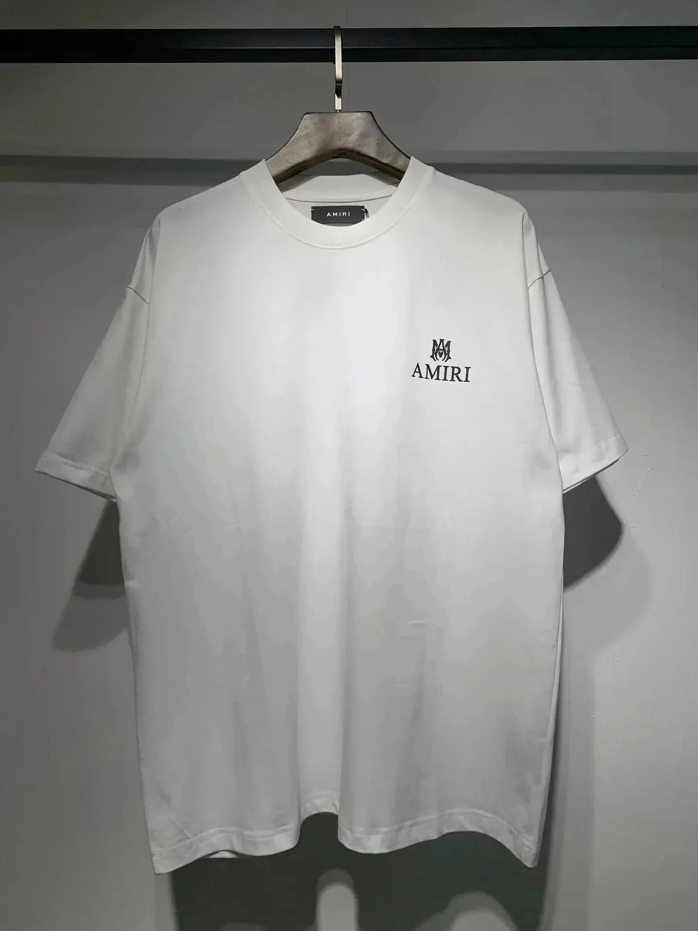668白色