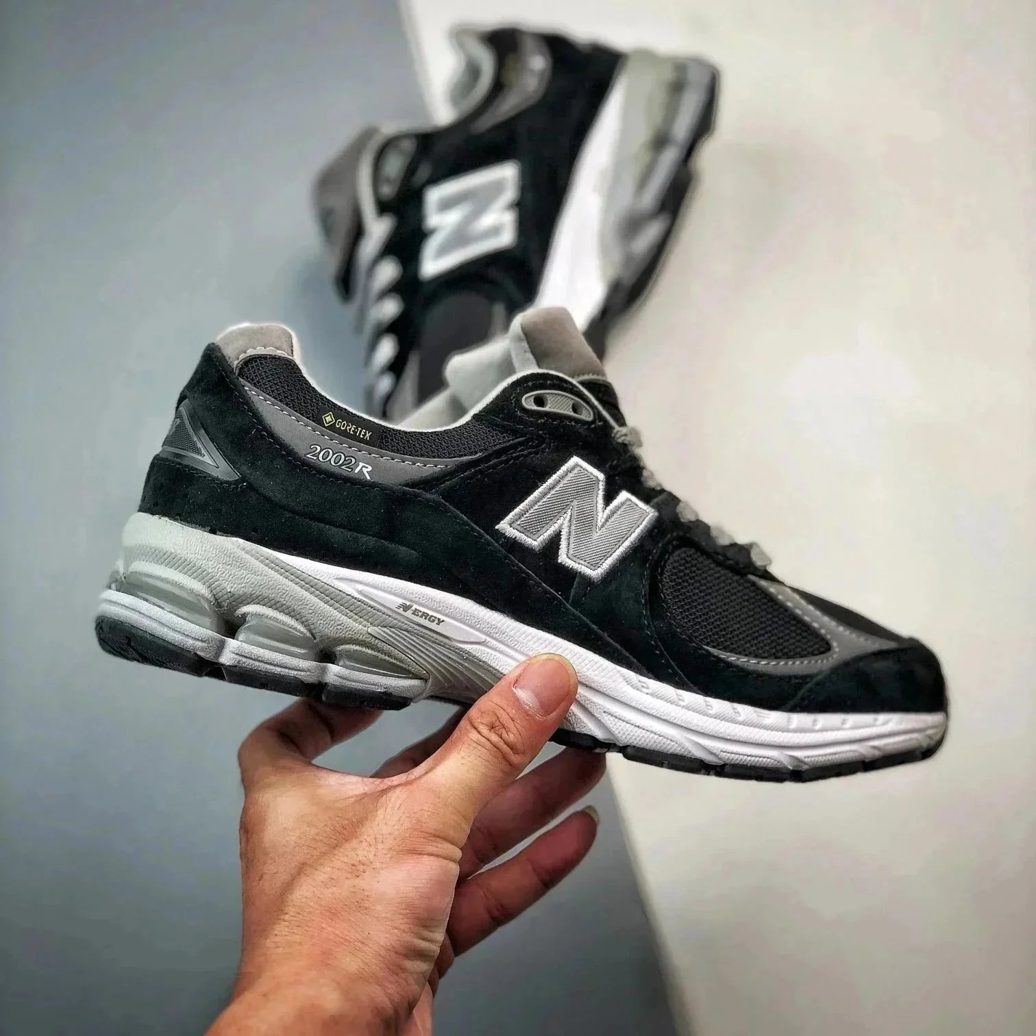 M2002RXD