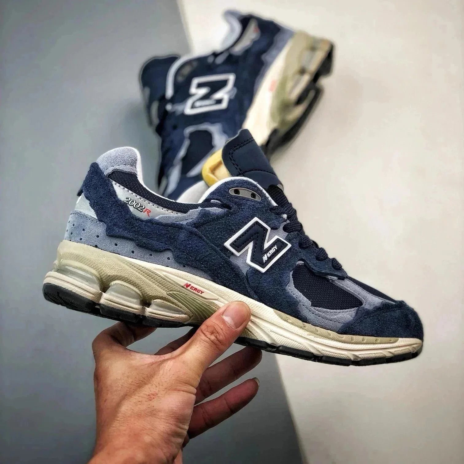 M2002MDK