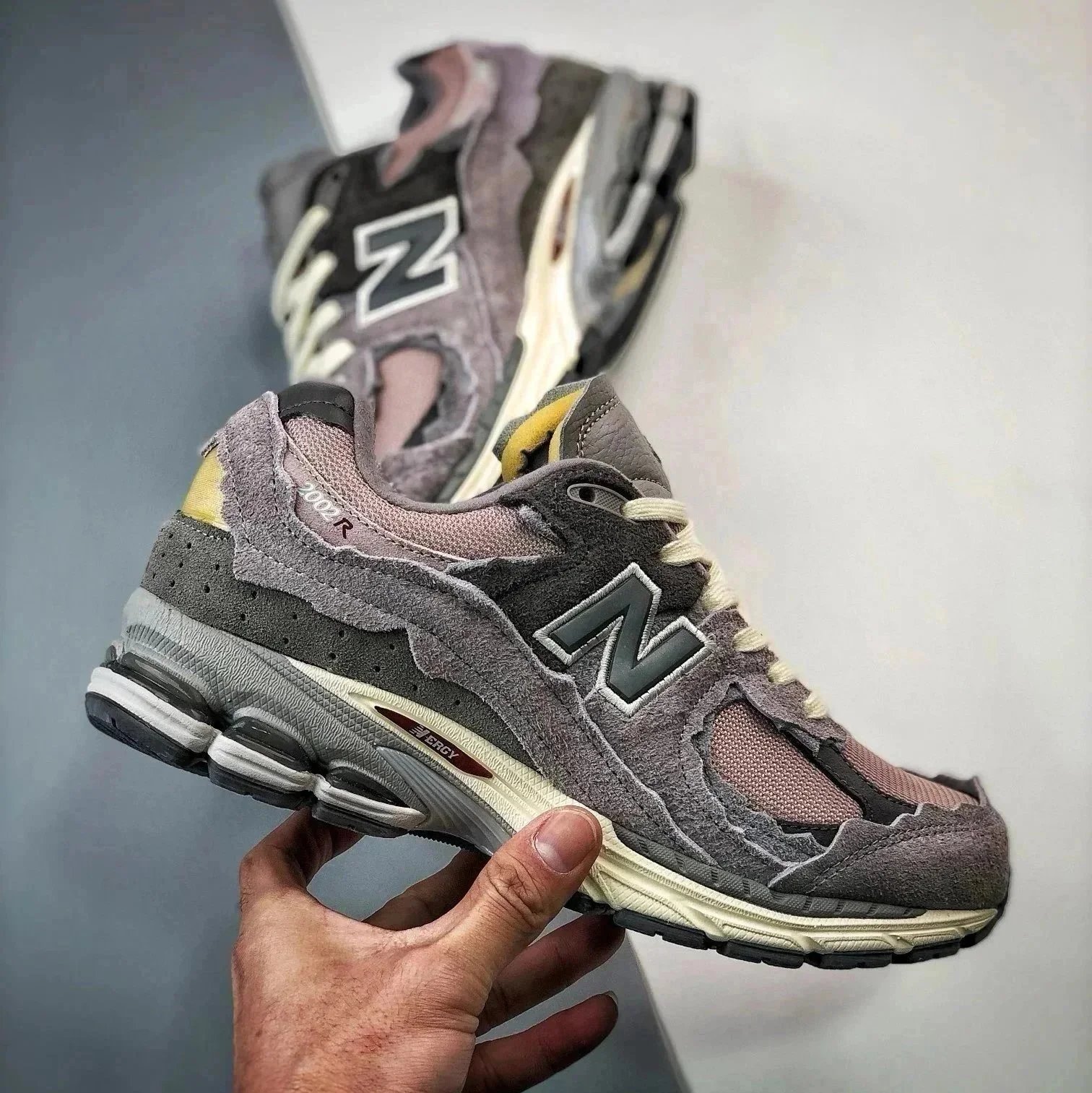 M2002RDY