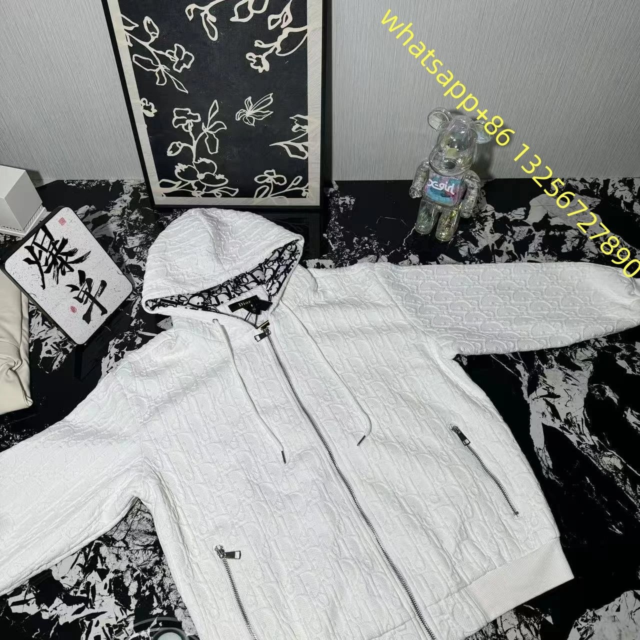 DIOR26