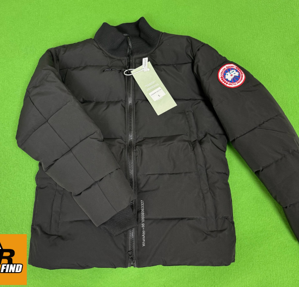 Canada Goose【白鸭绒羽绒服】-黑色