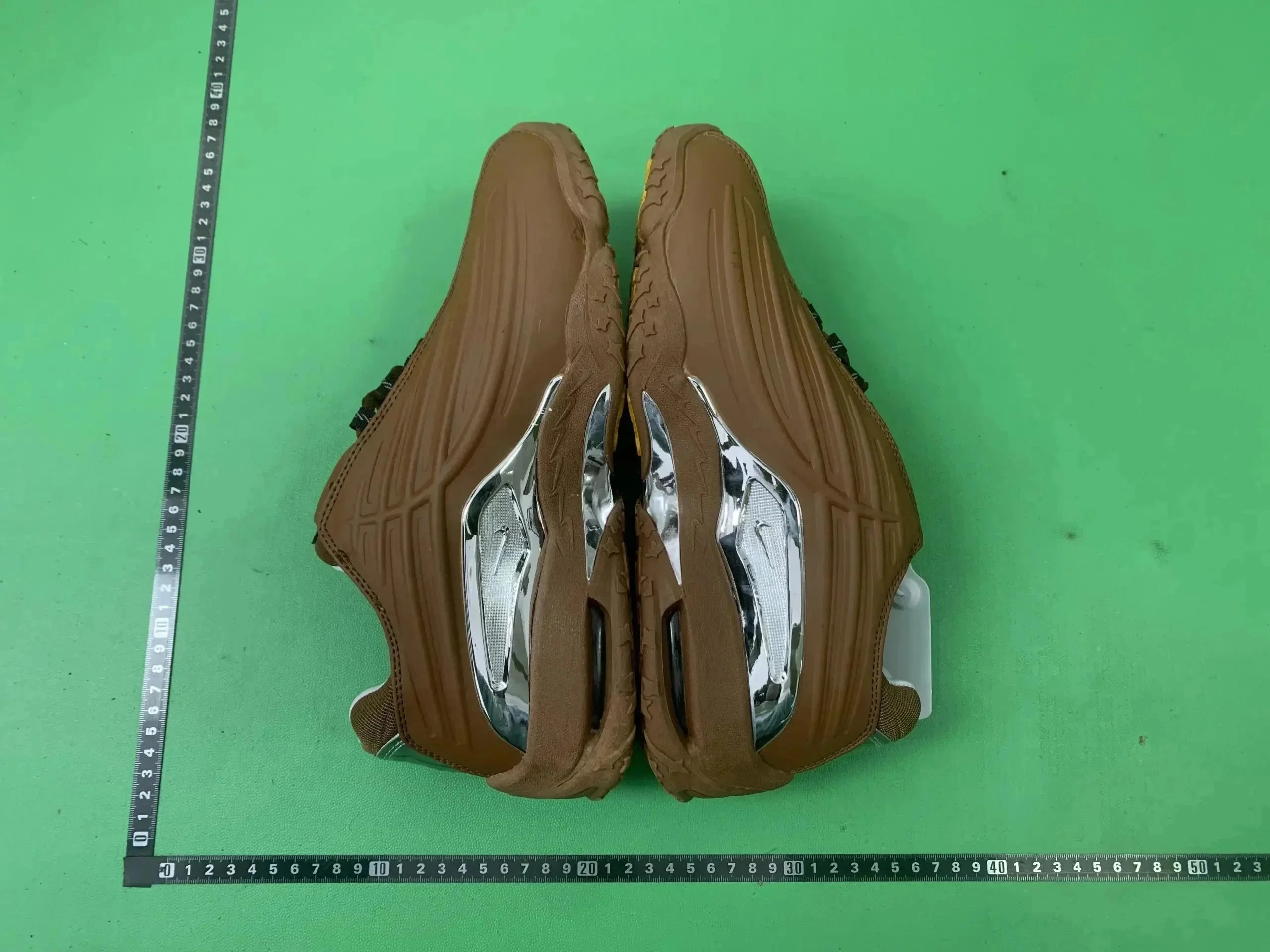 10  (1；1)
