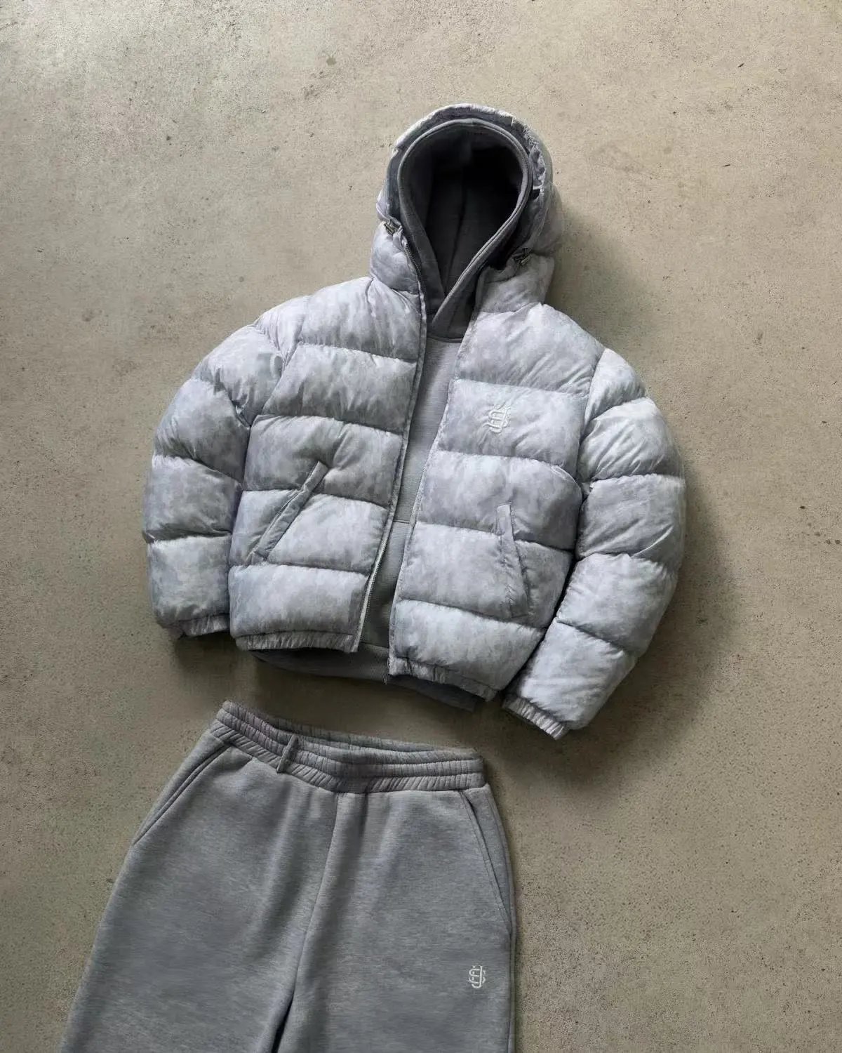 Suvene 灰色棉服