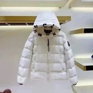 18白色