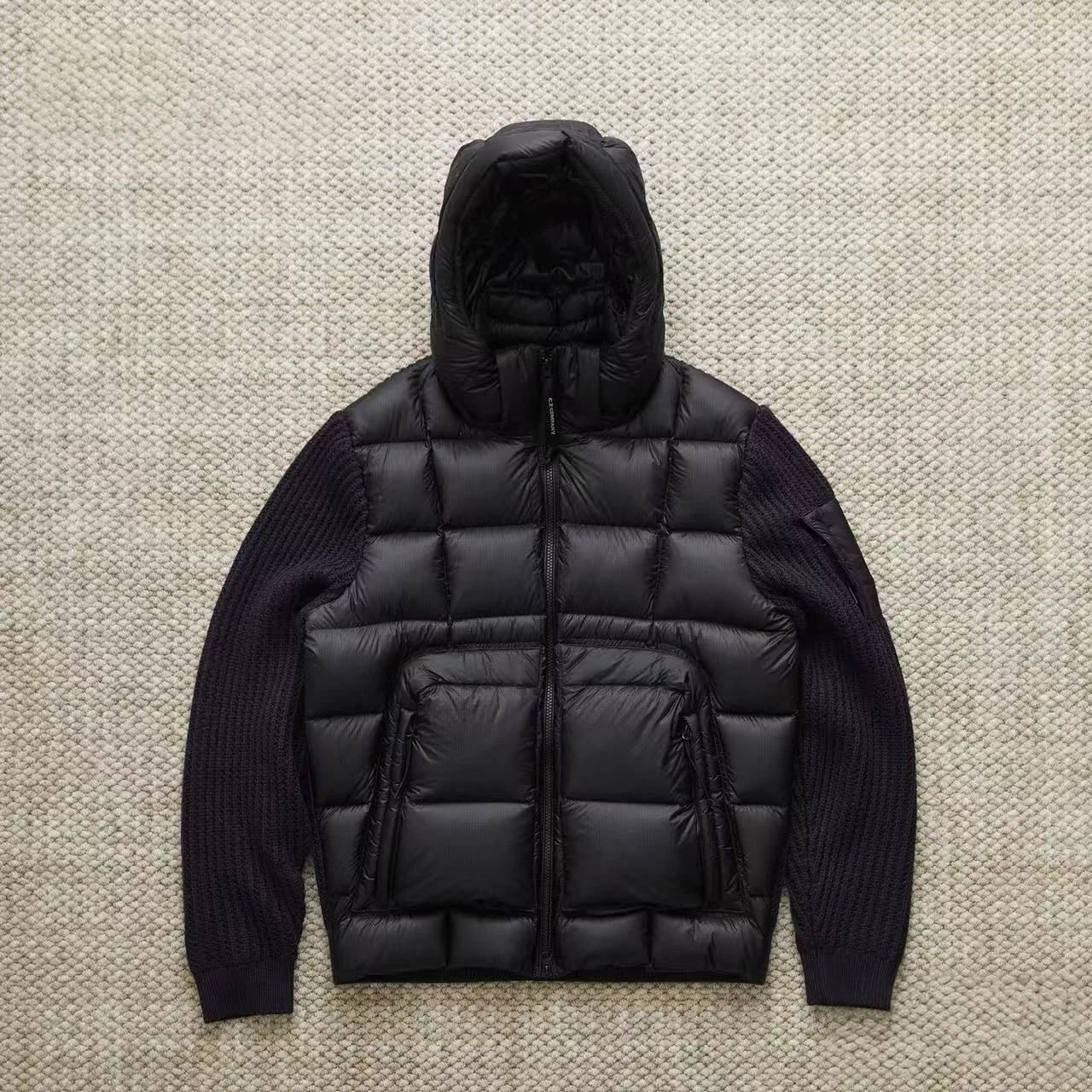 针织拼接羽绒服（90%白鸭绒）-黑色