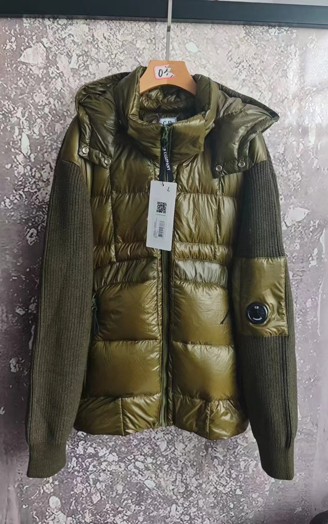 针织拼接羽绒服（90%白鸭绒）-橄榄绿（预售 15天左右发货）
