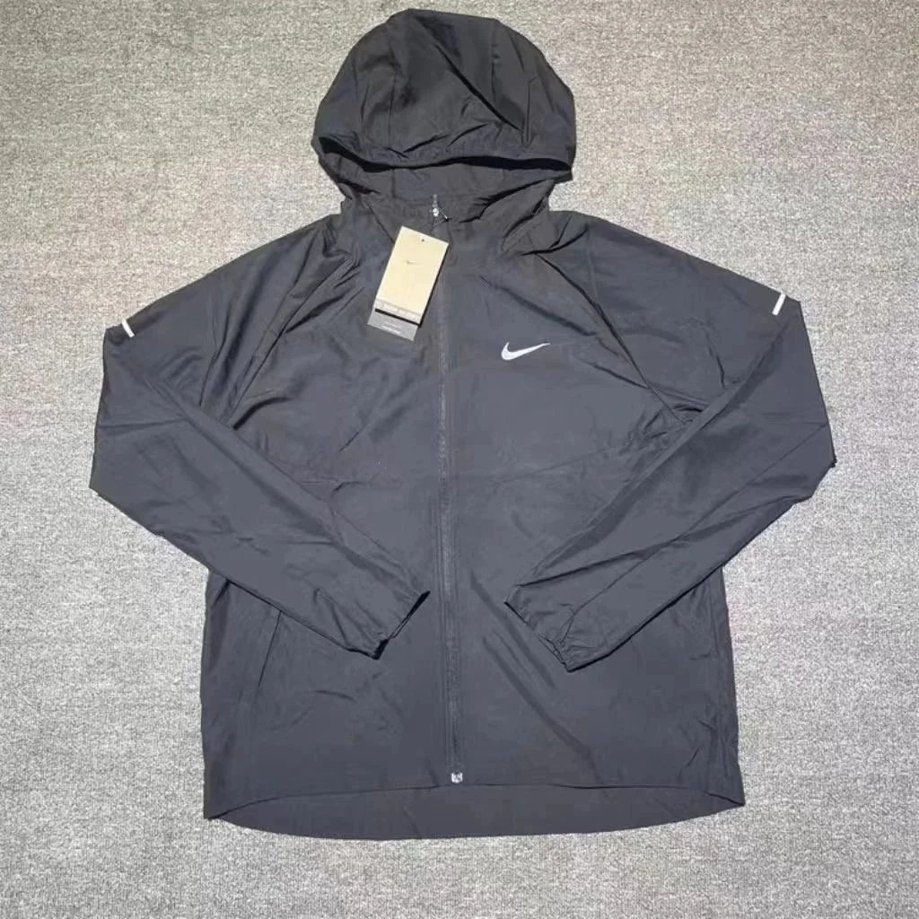 Nike上衣03