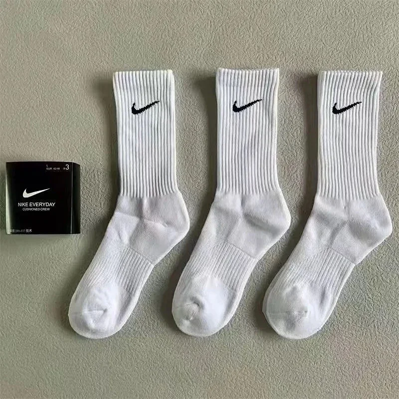 Nike 长筒 3双白色