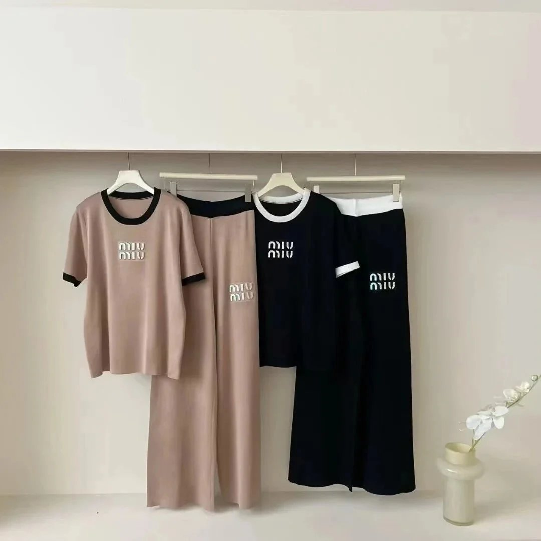 miu14  黑色