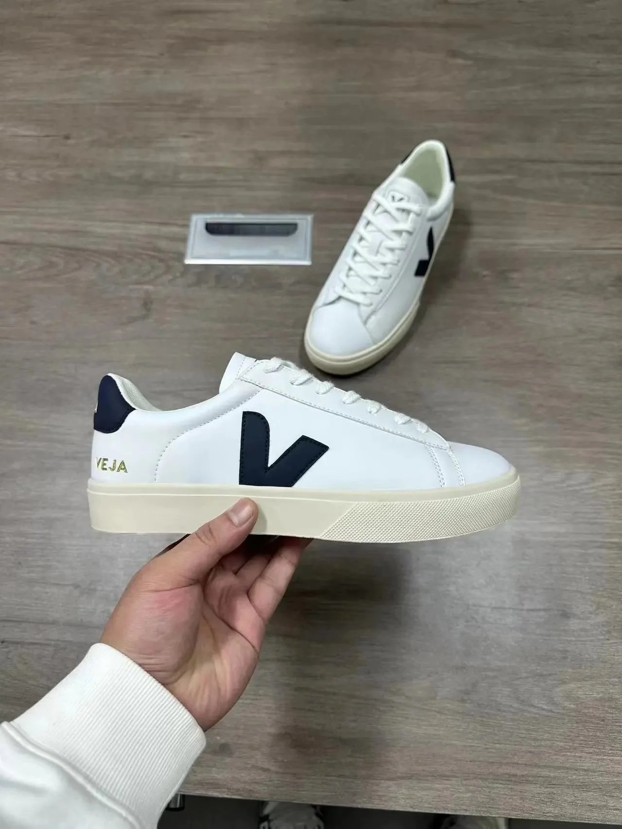 23*Top quality