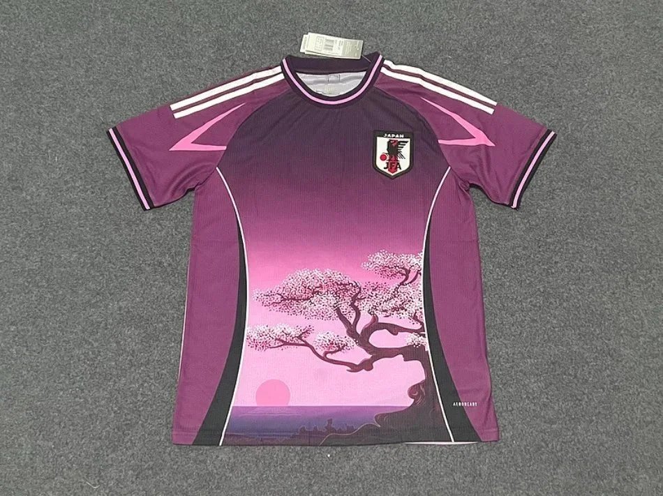 日本粉色樱花树