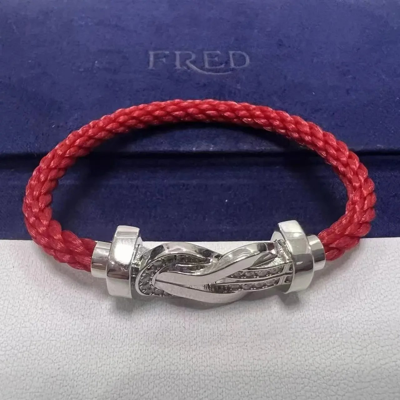 TOP Quality 红尼龙绳半钻银八字扣
