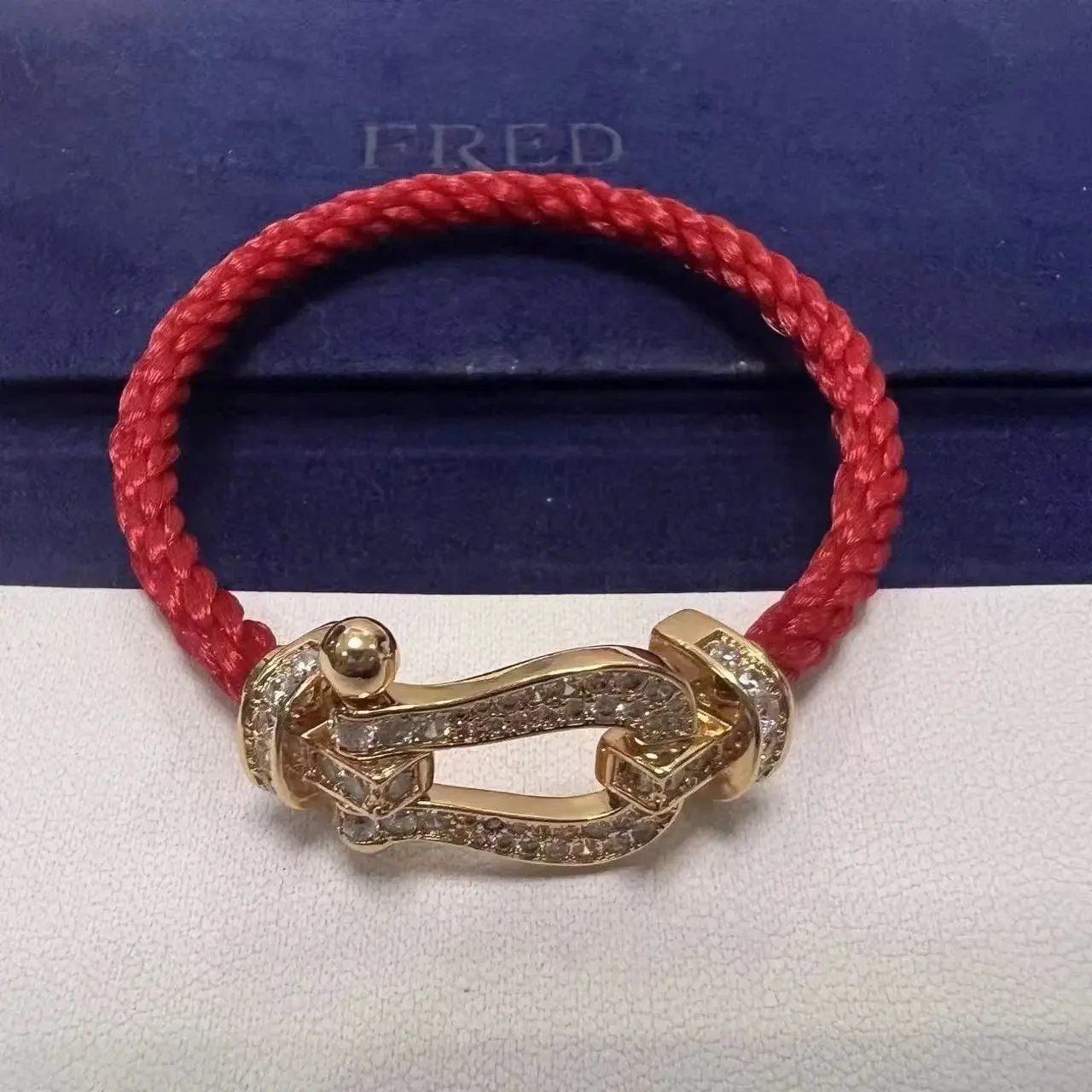 TOP Quality 红尼龙绳满钻玫瑰金马蹄扣