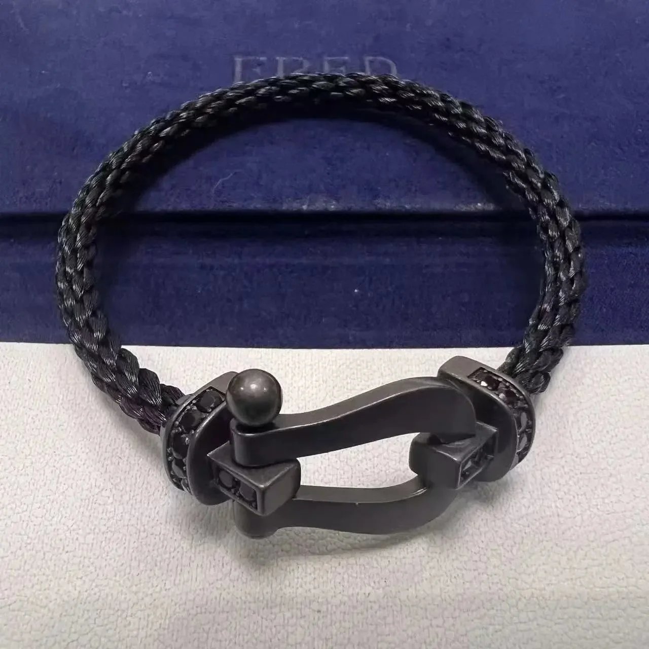 TOP Quality 黑武士半钻黑马蹄扣【磨砂】