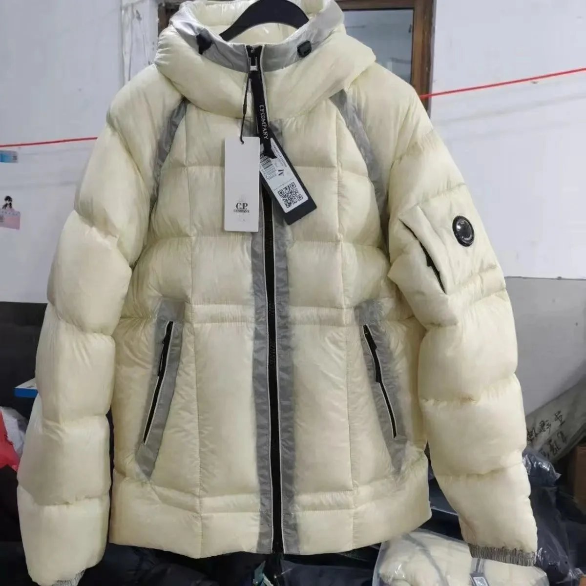 针织拼接羽绒服（90%白鸭绒）-白色