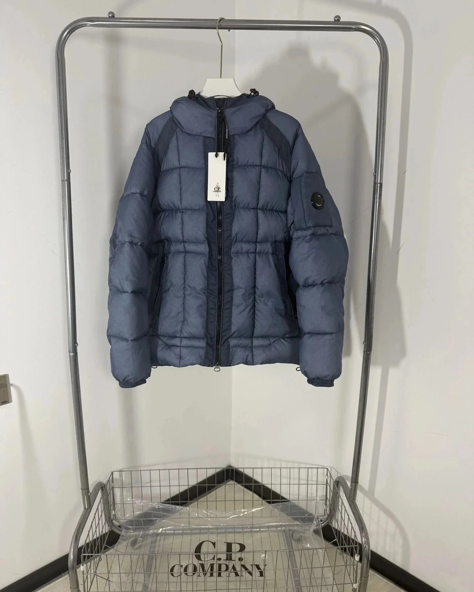 C羽绒服浅蓝色