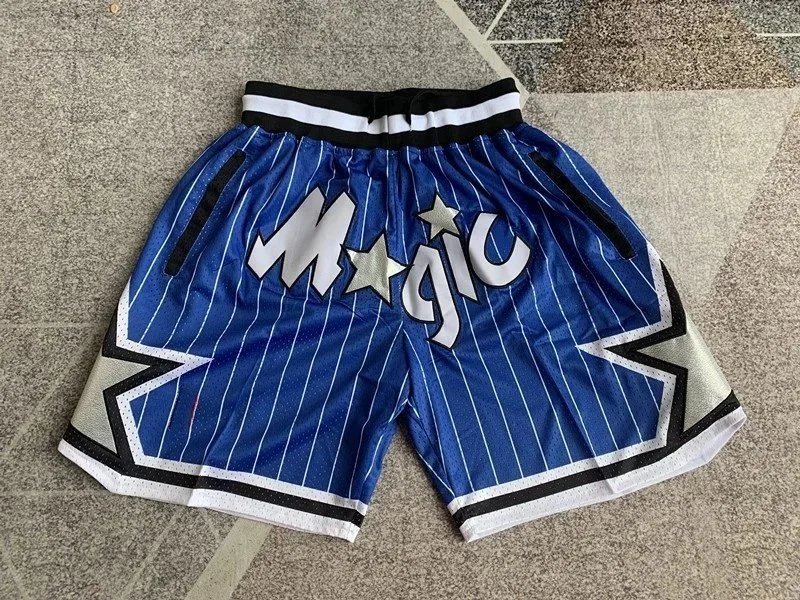 蓝色