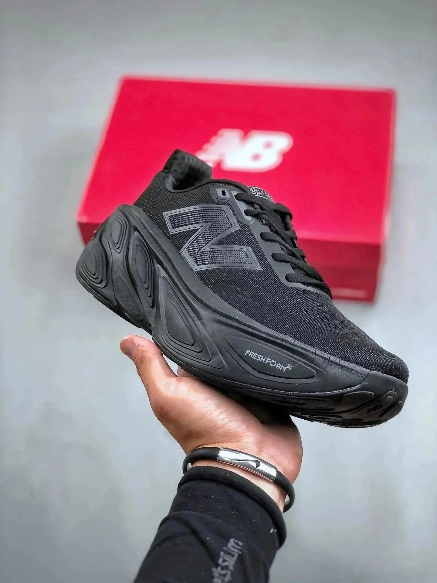 34黑色