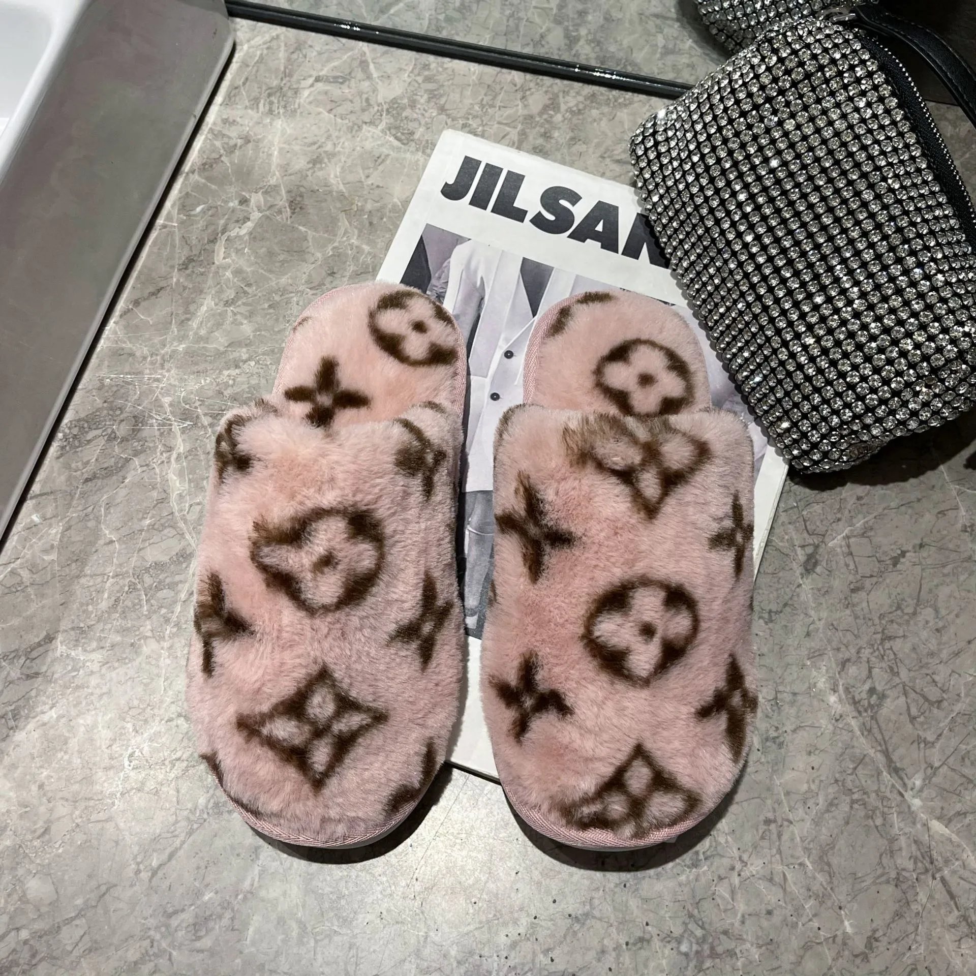 粉色