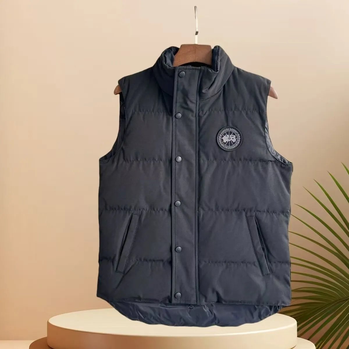 22 Lodge Vest