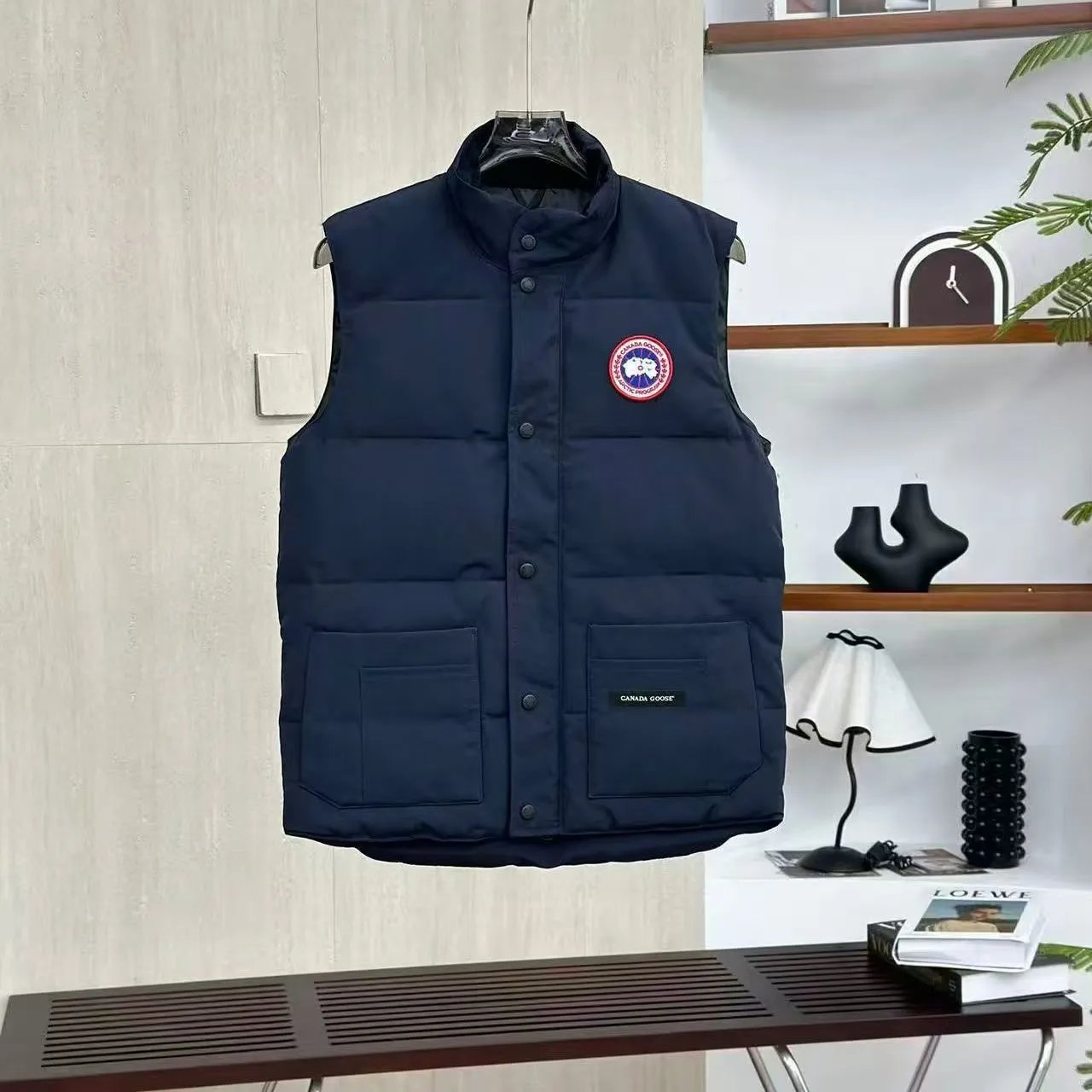 24 Lodge Vest