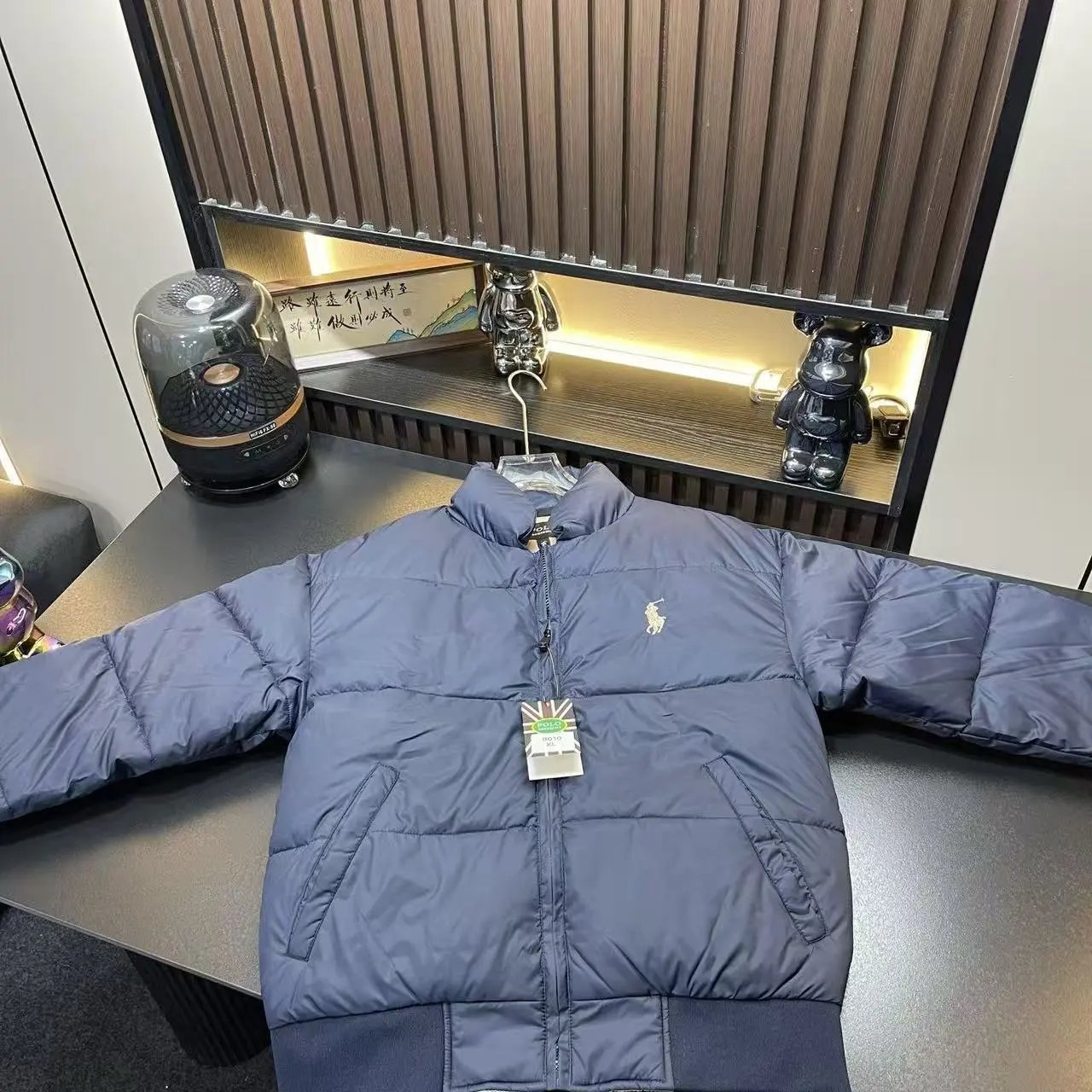 刺绣棒球棉服