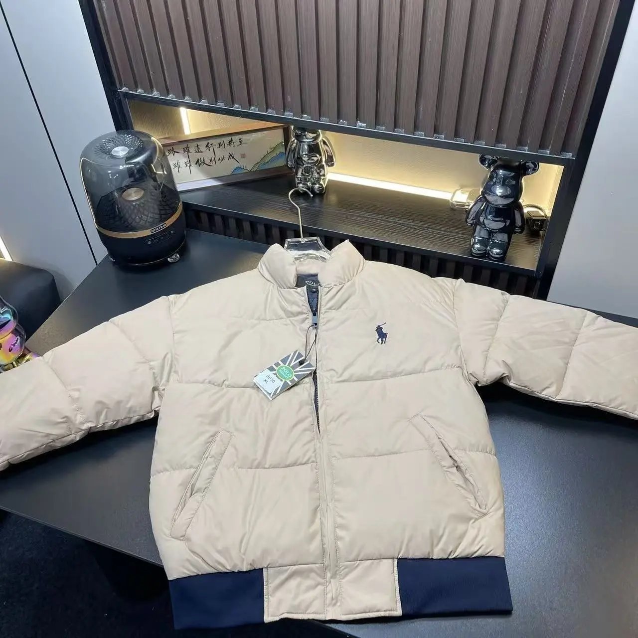 刺绣棒球棉服-1