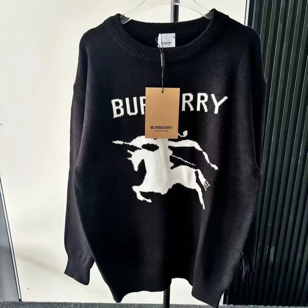 Burberry 黑色毛衣