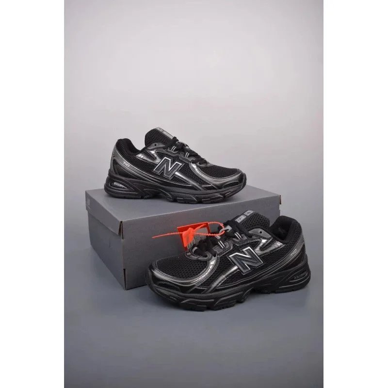NB740黑银TOP