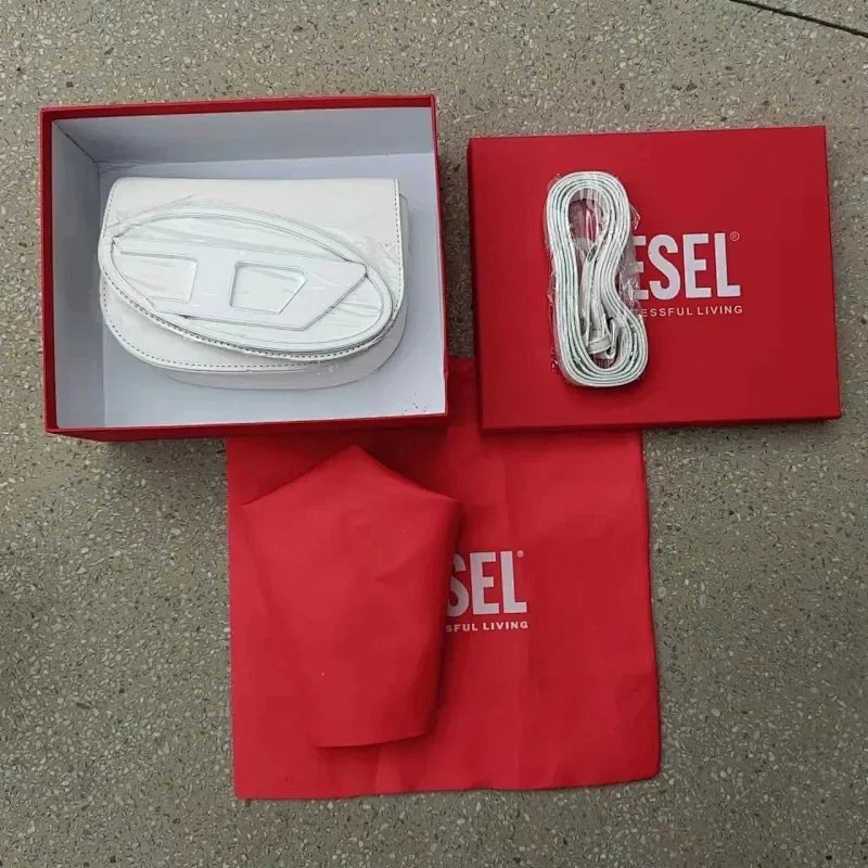 Diesel 白色
