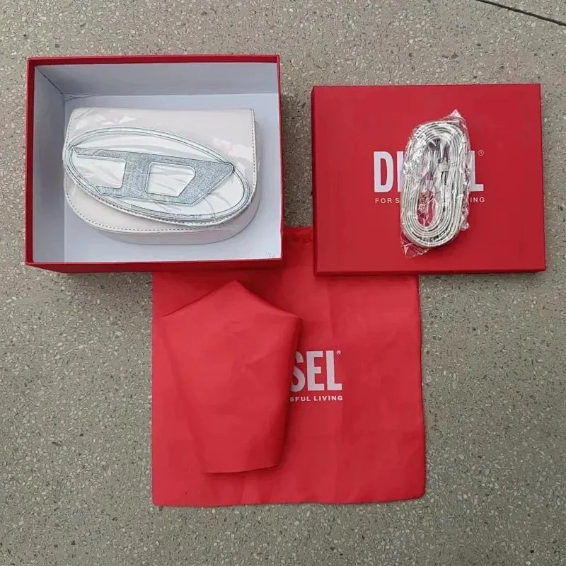 Diesel 米白色