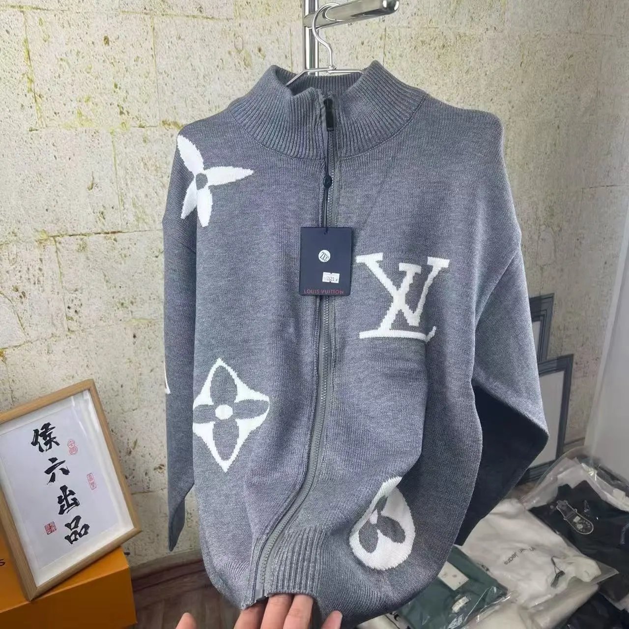 拉链毛衣