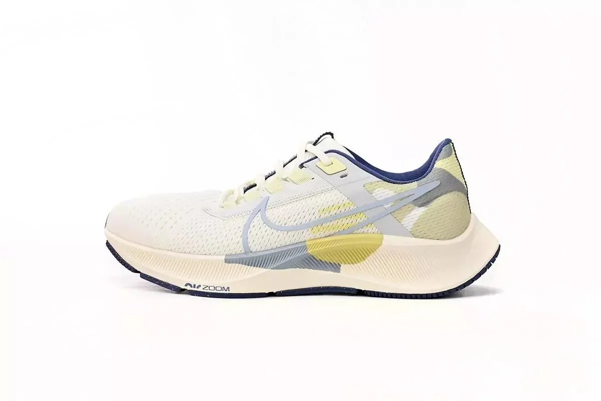 White Boarder Blue DQ5077-141