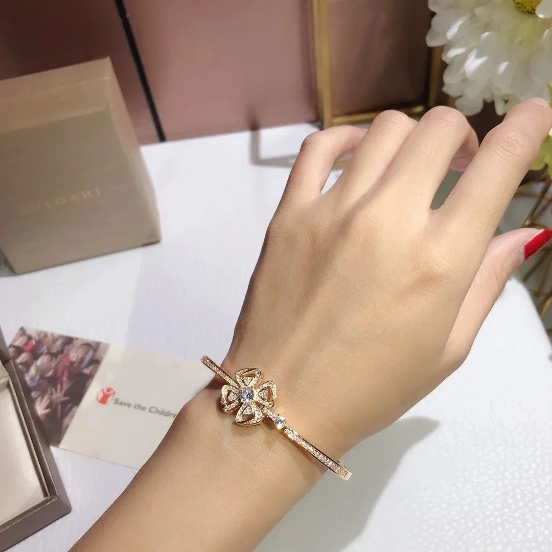 6（b*v*l*g*a**i）