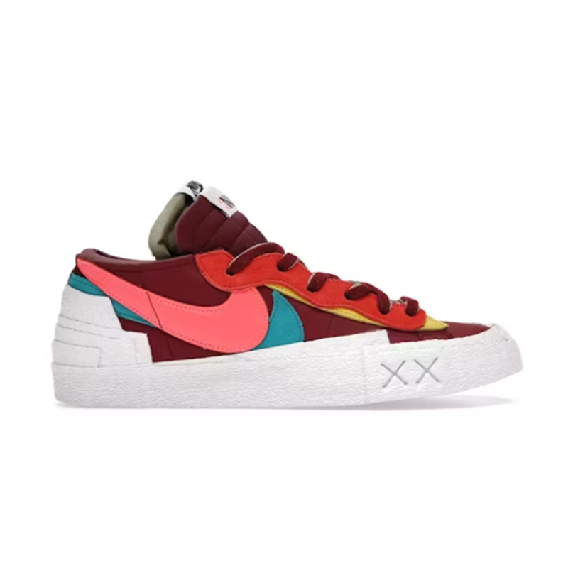 sacai KAWS Red  DM7901-600