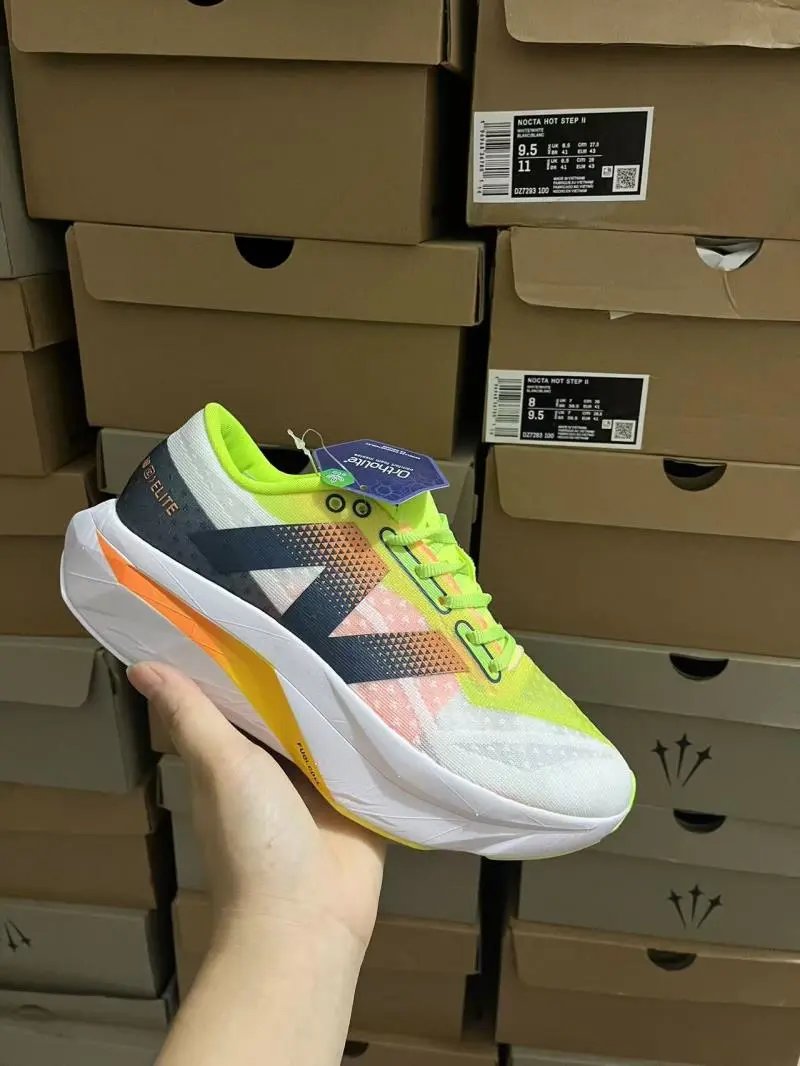 绿白黄