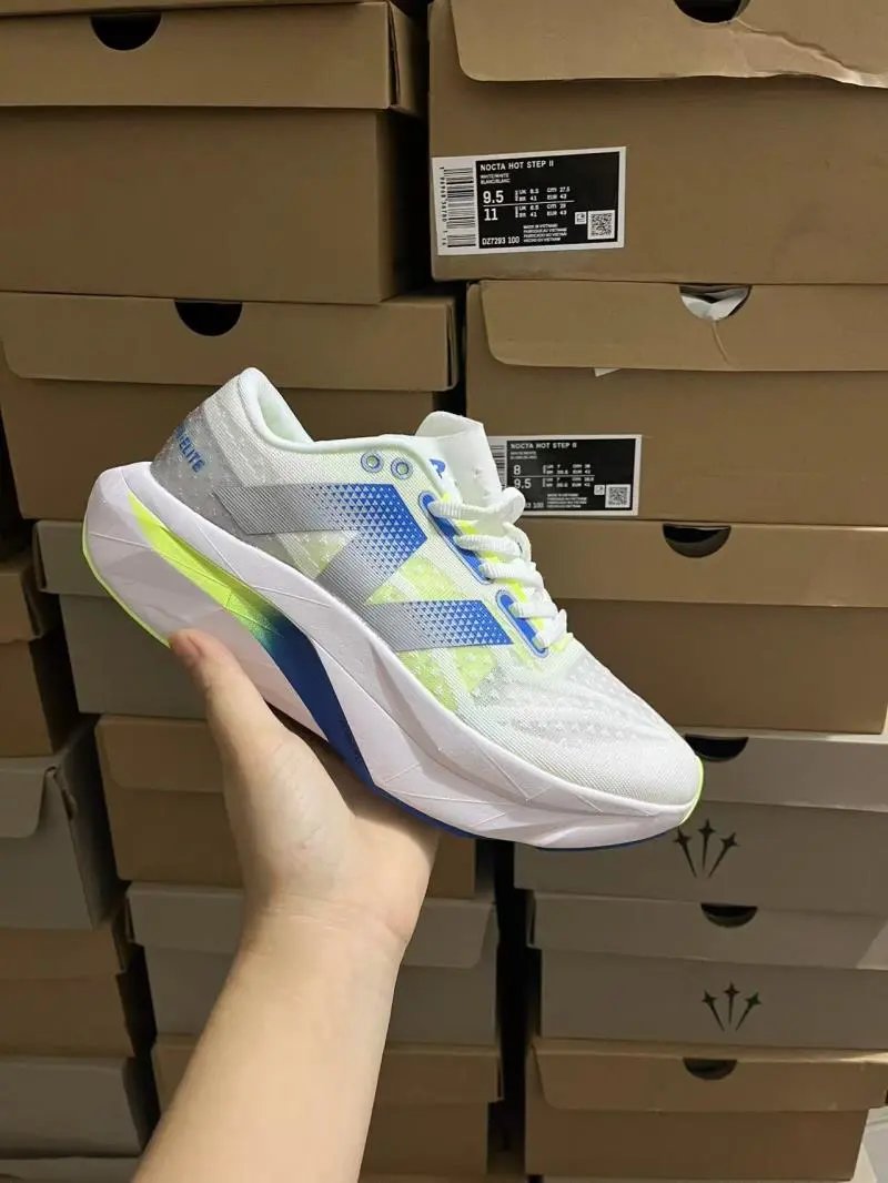 绿白蓝