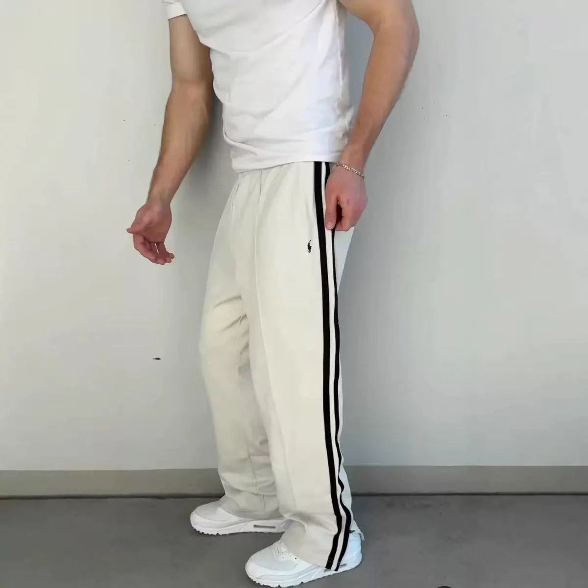 01-米白色