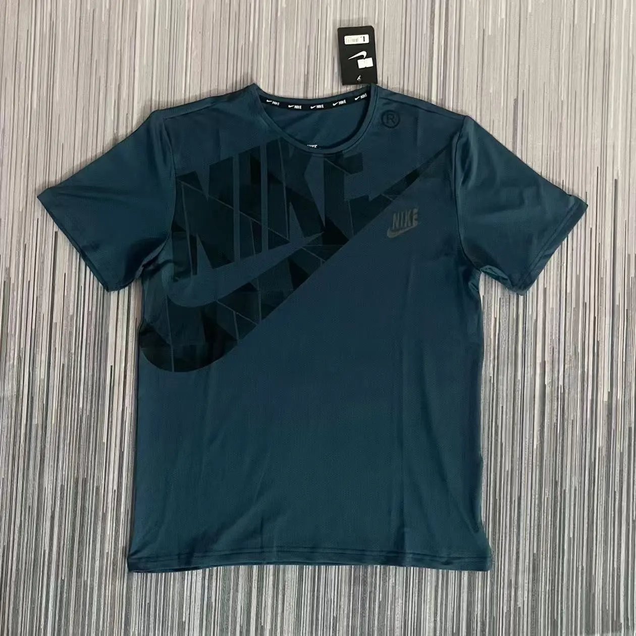 t-shirt/9