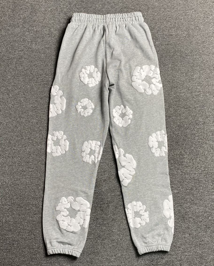 木棉花灰色裤子
