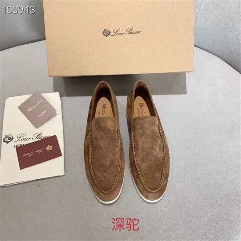 深卡其色