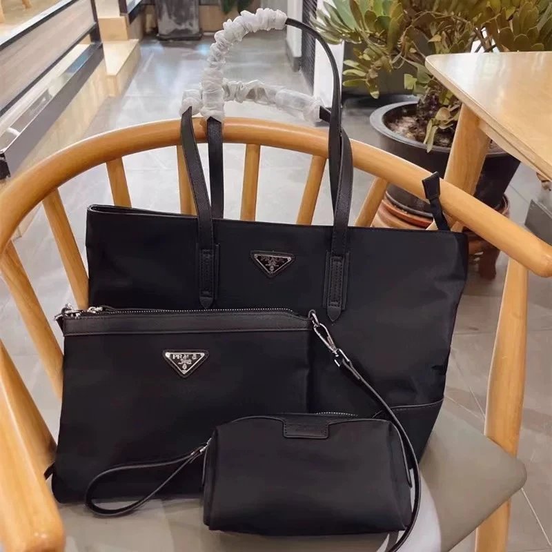 Prada三件套