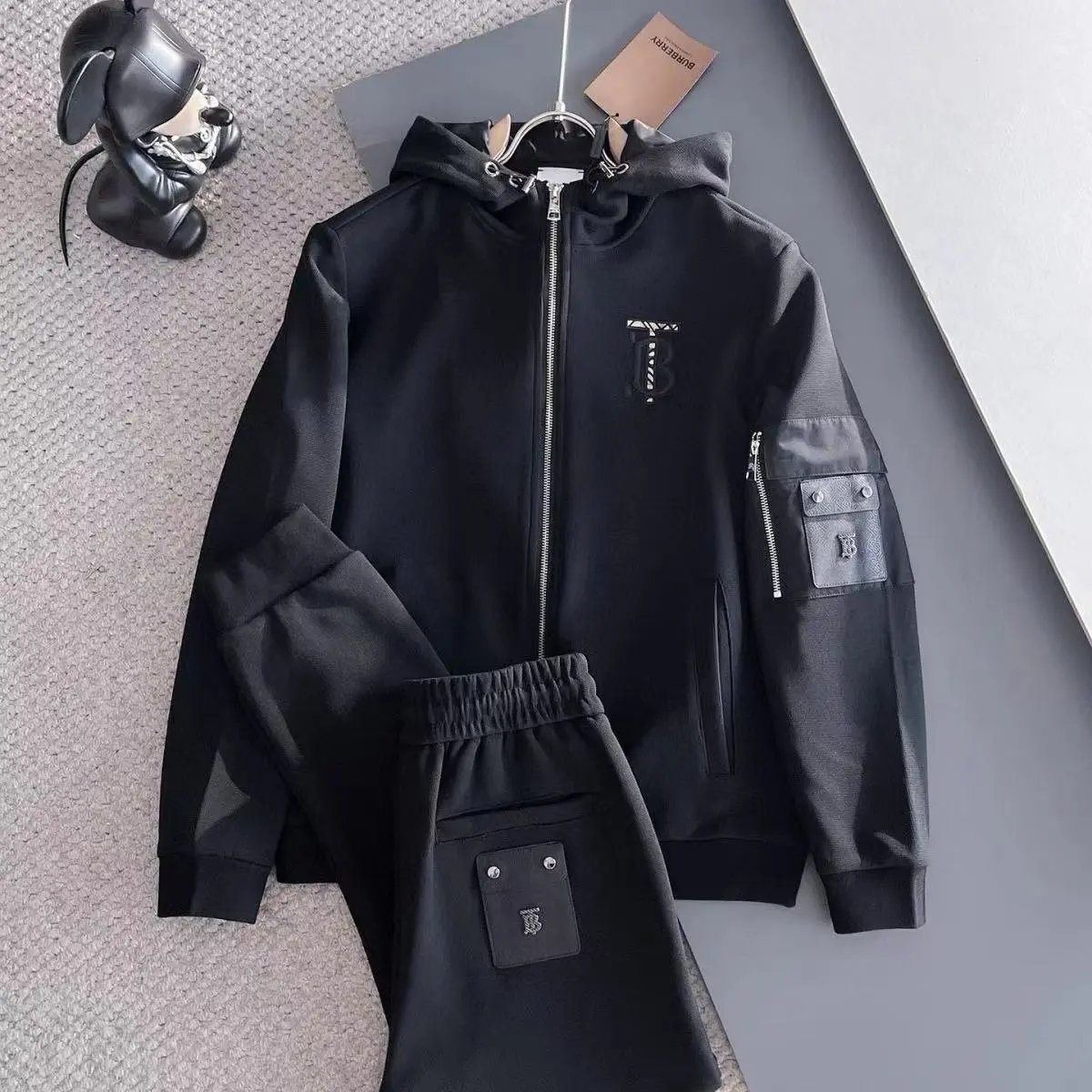 hot burberry suit02