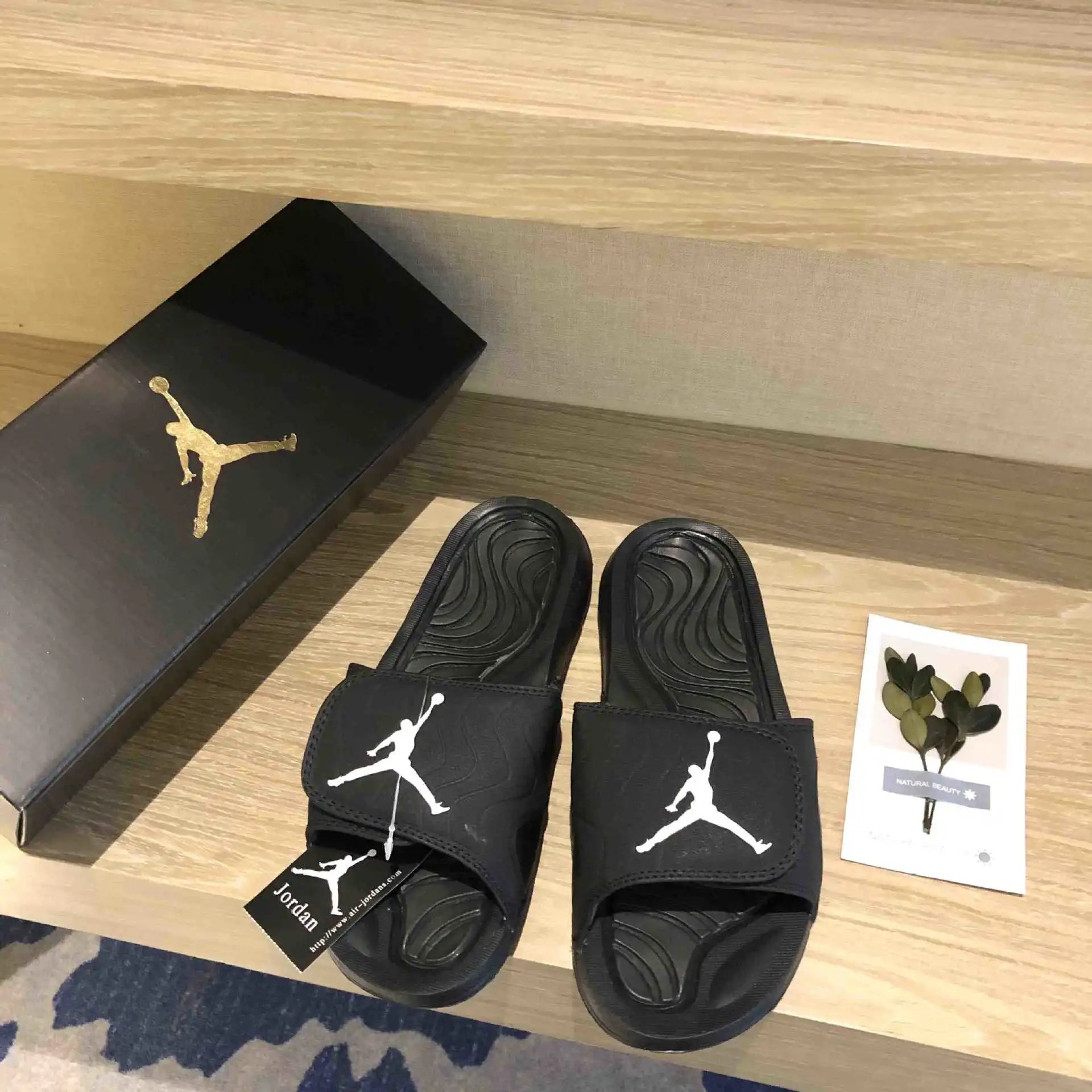 AJ5黑色