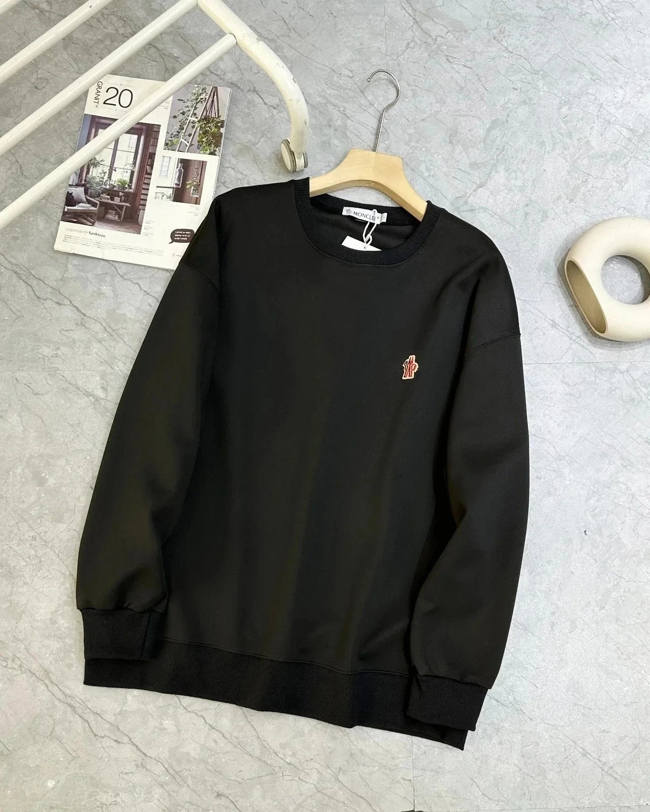01黑色